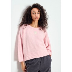 Pull east american vintage...